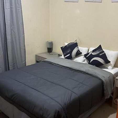 מאנזיני Zakhele Guest House מראה חיצוני תמונה