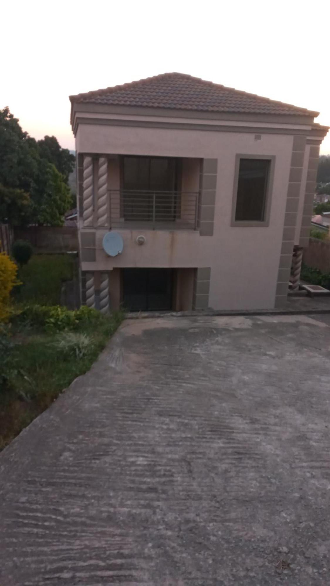 מאנזיני Zakhele Guest House מראה חיצוני תמונה