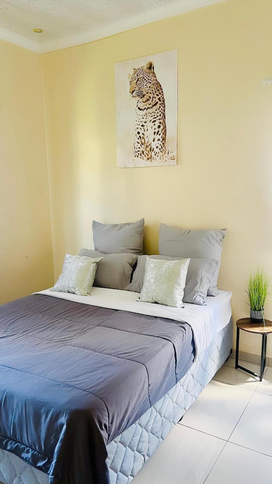 מאנזיני Zakhele Guest House מראה חיצוני תמונה